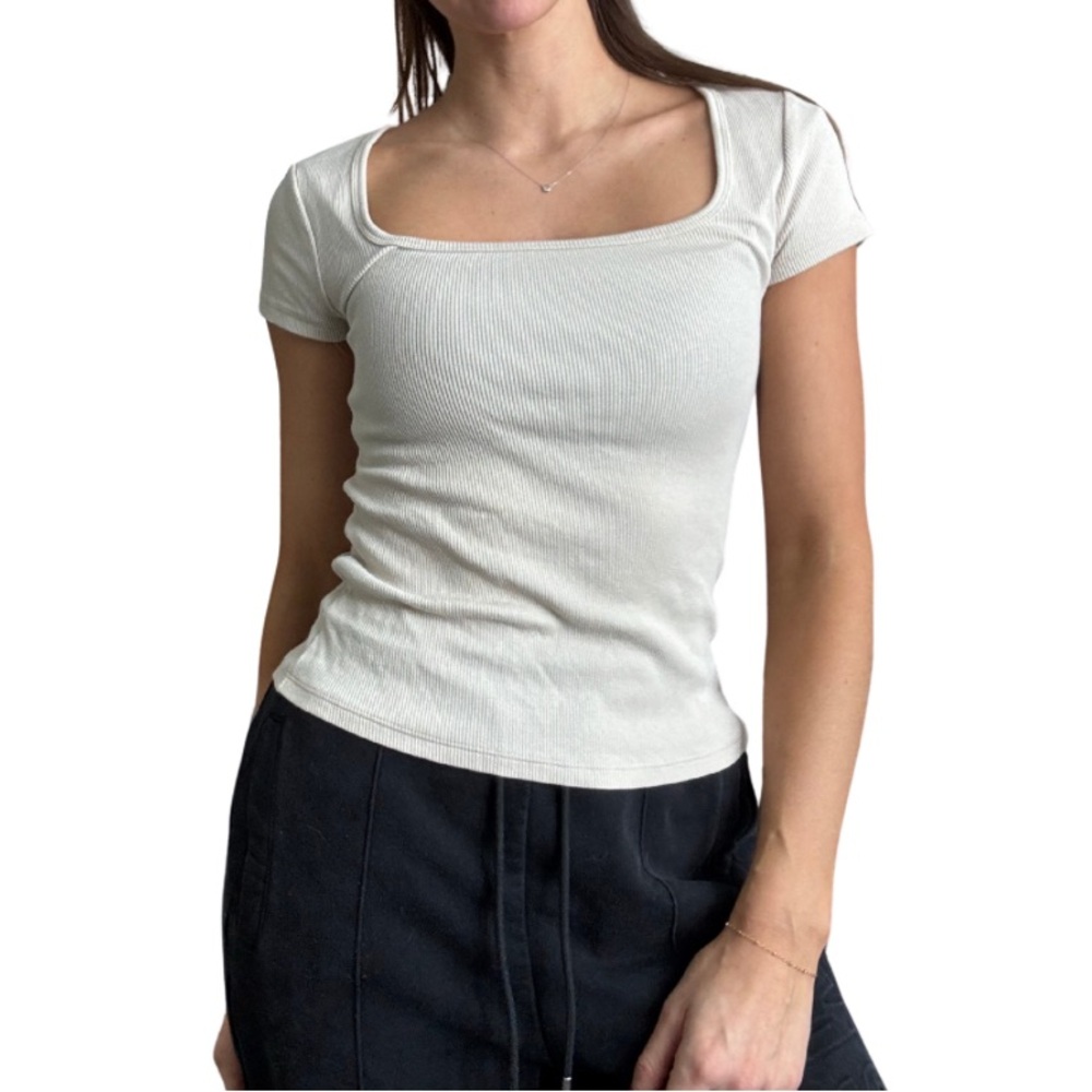 Old Navy Women's Cream Ribbed Short Sleeve Top